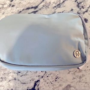 Lululemon Everywhere Belt Bag